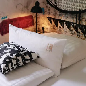 18arts-hotel.topcolognehotels.com/